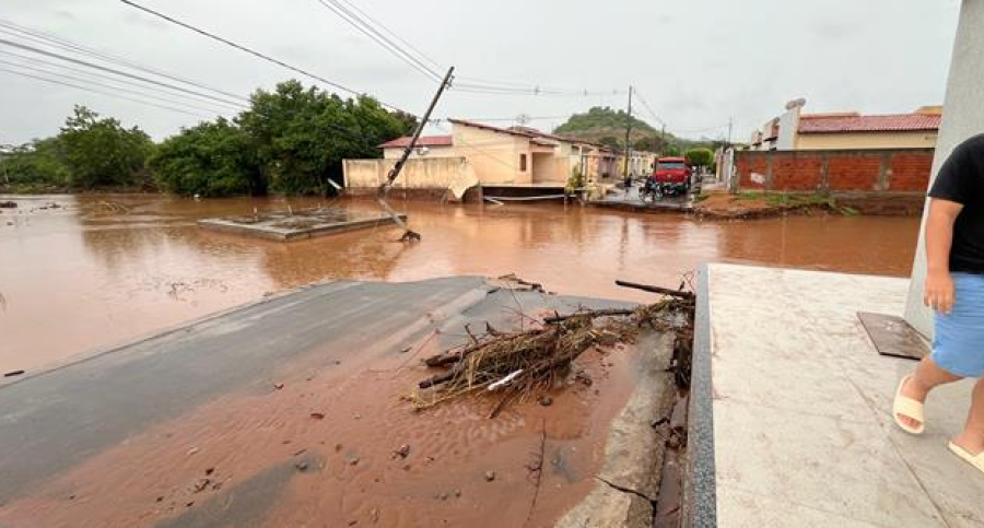 Governo do Piauí decreta estado de calamidade pública em Picos após fortes chuvas